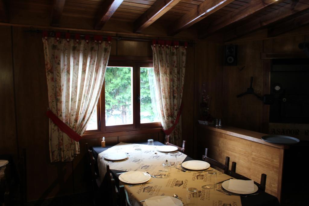 Hotel Asador Rindion ติเนโอ ภายนอก รูปภาพ