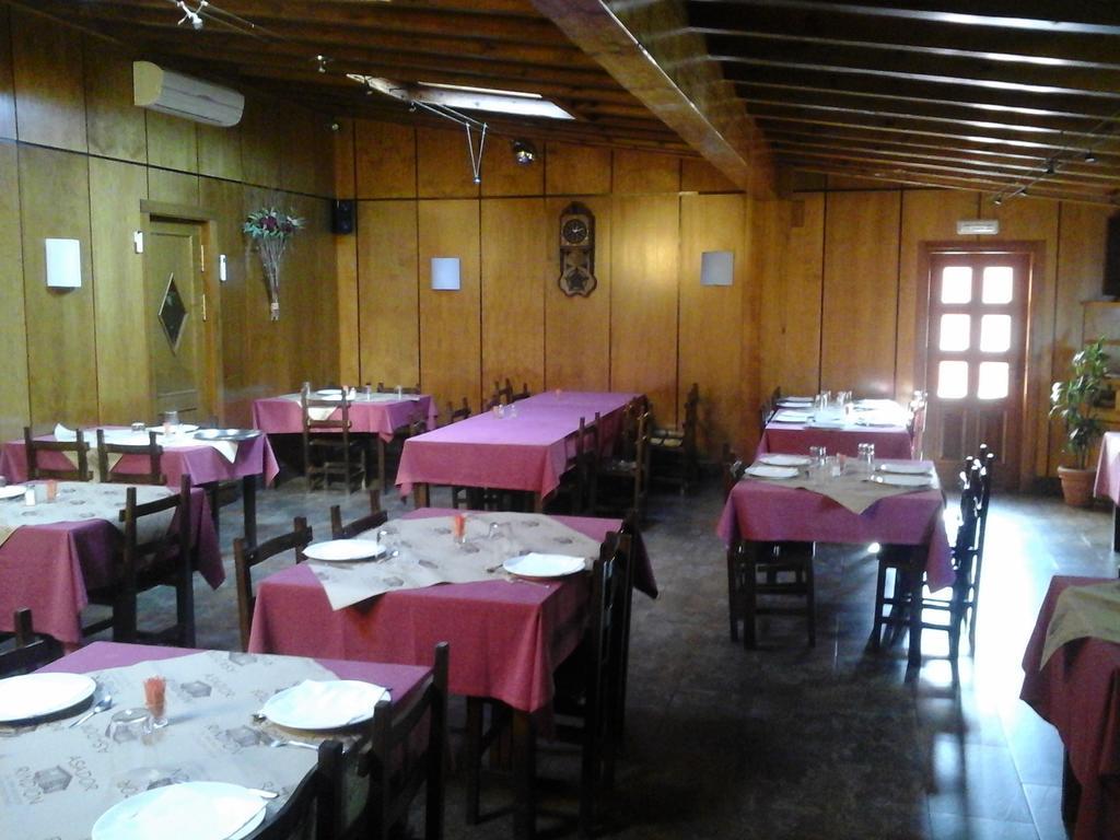 Hotel Asador Rindion ติเนโอ ภายนอก รูปภาพ